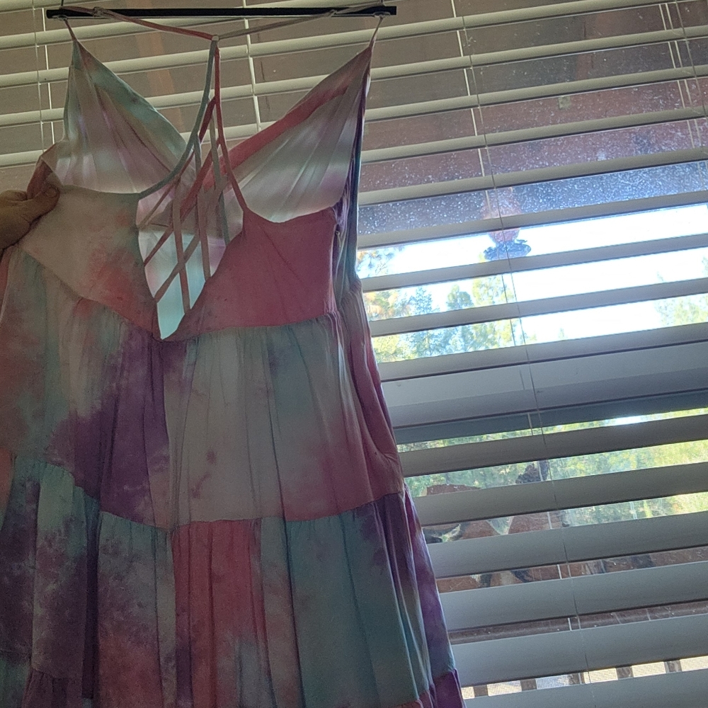 Dress - Picture 2 of 2